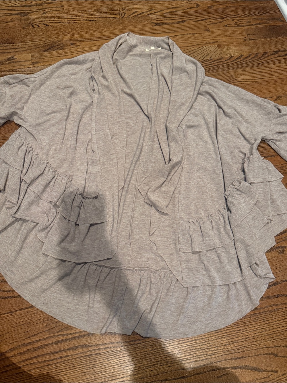 Easel Light oatmeal Gray Ruffle Open-Front Women’s cardigan sz large nwot